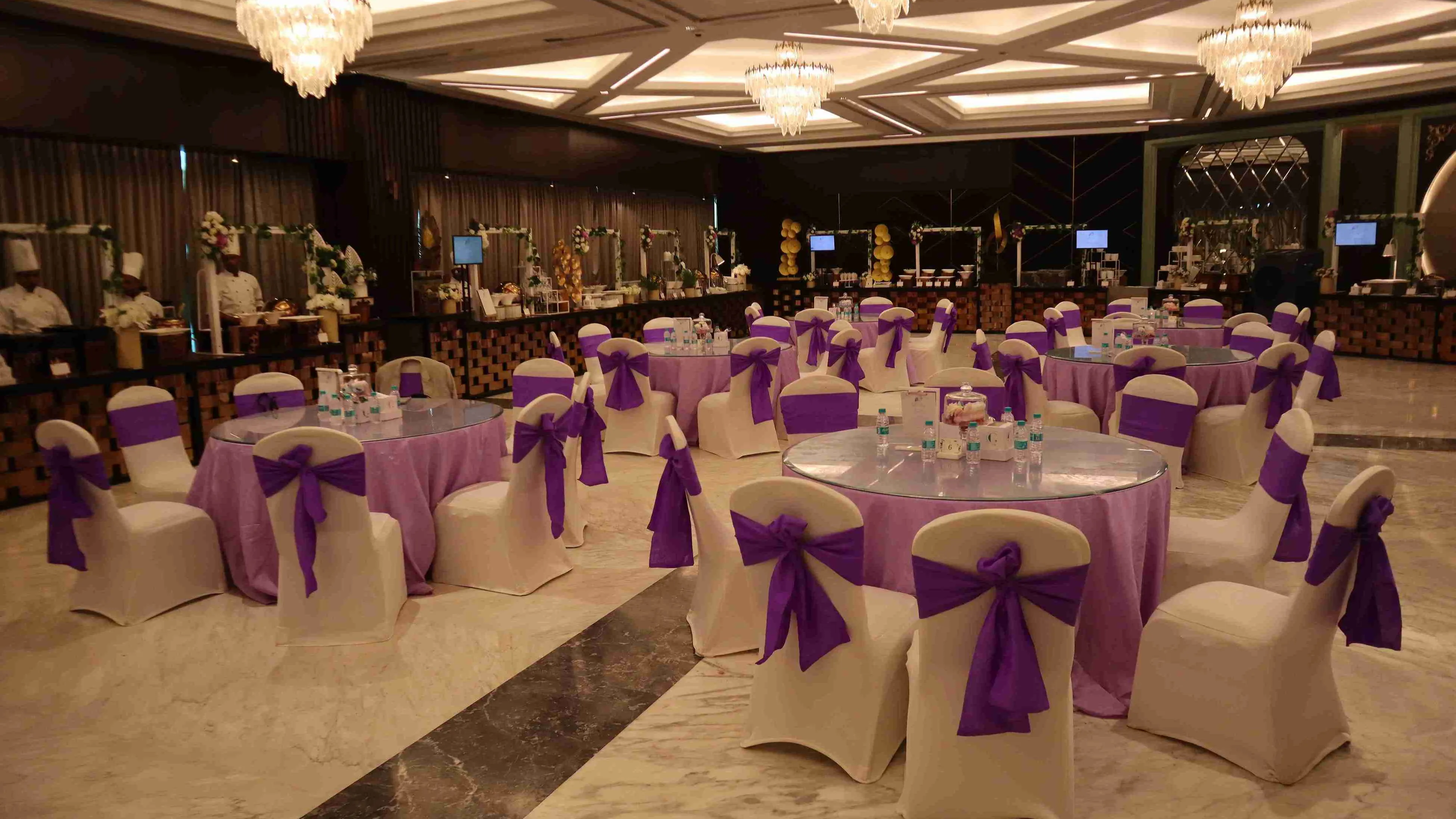 300 to 400 guests in mumbai